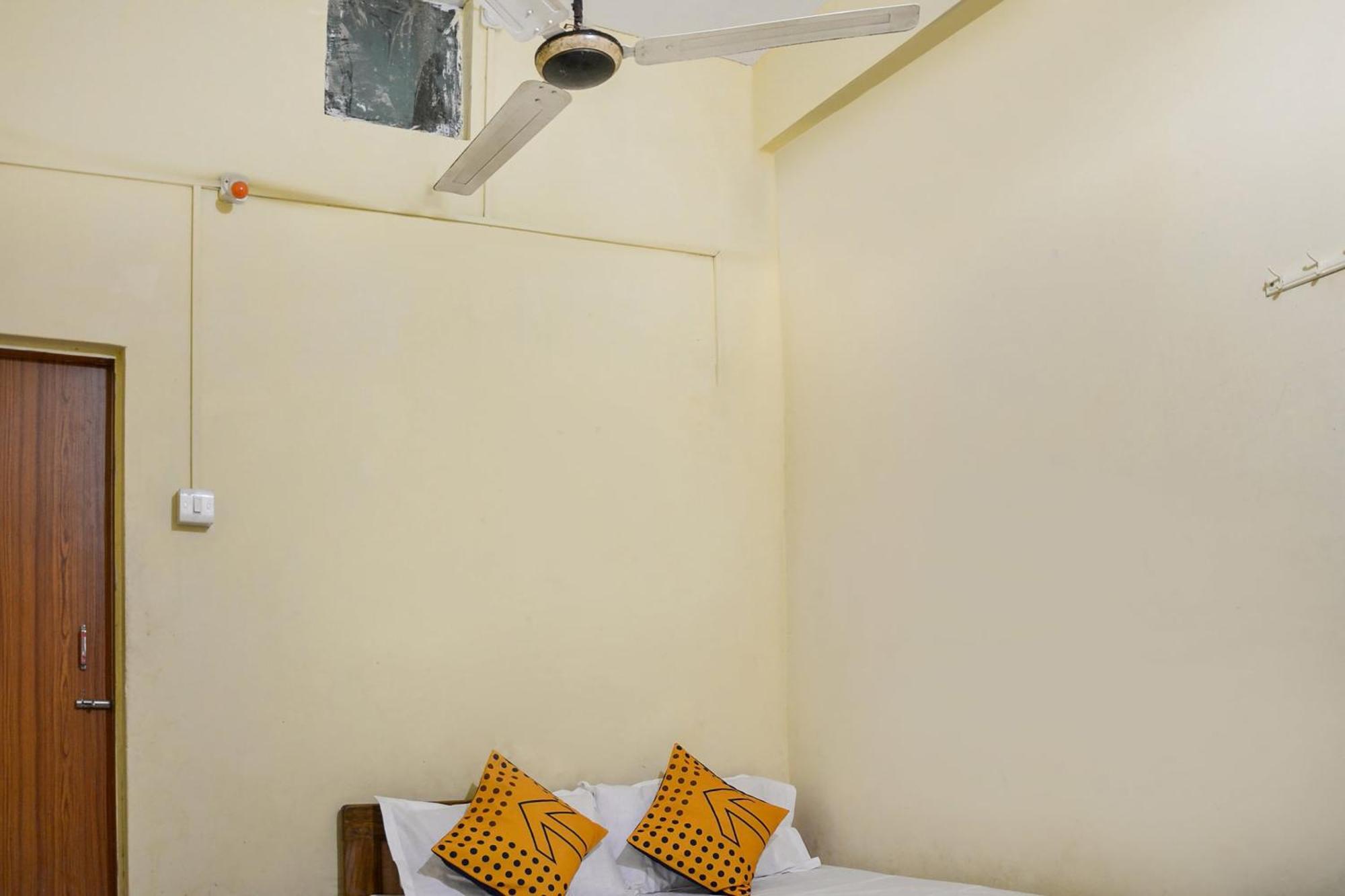Brahmapur 斯波特昂 76575 图尔西旅馆酒店 外观 照片